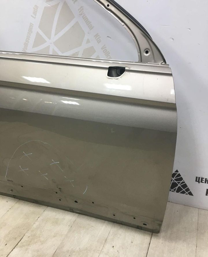 Дверь передняя правая Volkswagen Tiguan 2 2017> oem 5NA831056K