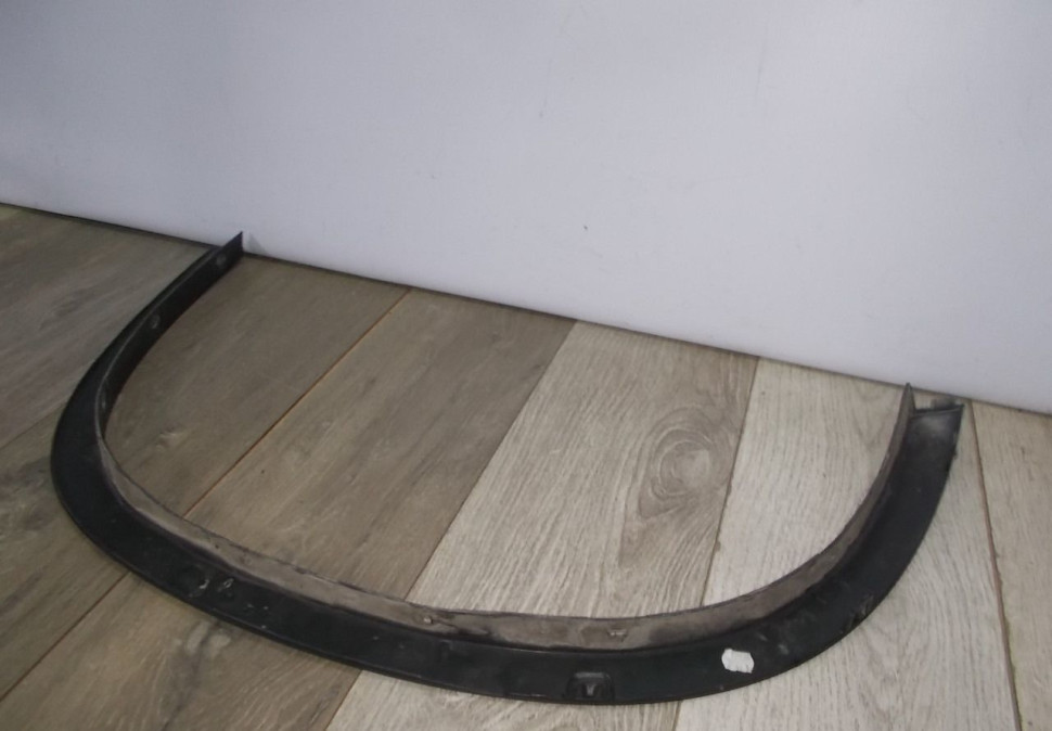 Молдинг крыла передний правый бу BMW X1 E84 OEM 51772990166 Молдинг крыла передний правый бу BMW X1 E84 OEM 51772990166