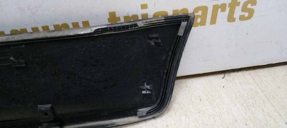 Молдинг двери задний правый Hyundai Creta 2016> oem 87734m0000 Молдинг двери задний правый Hyundai Creta 2016> oem 87734m0000