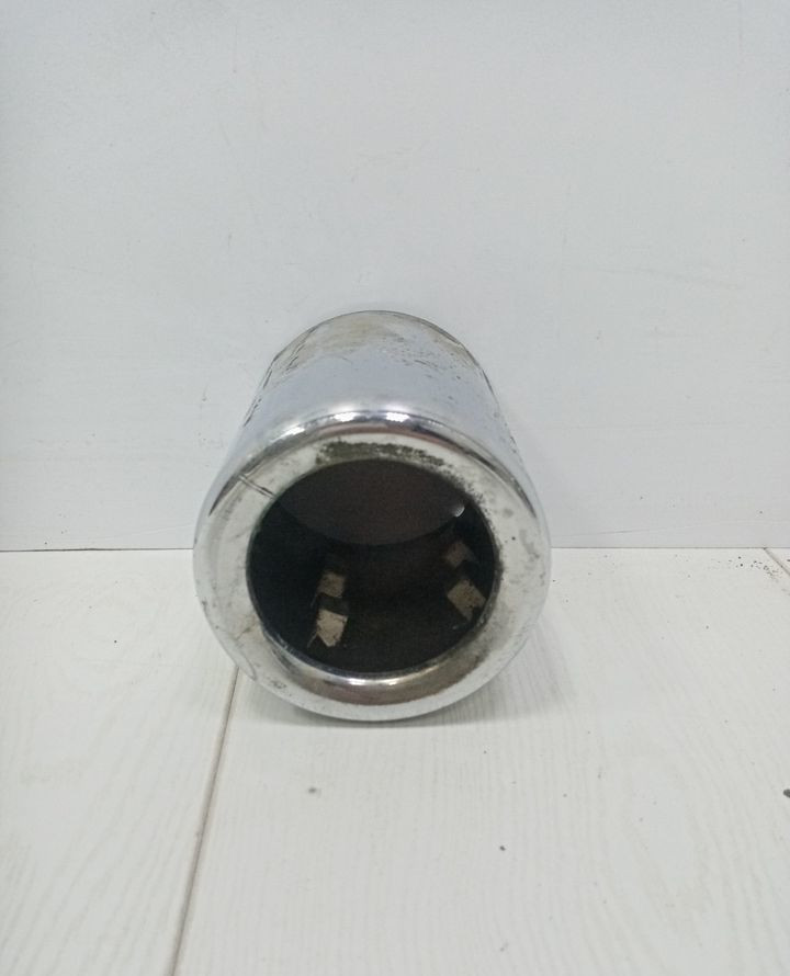 Насадка глушителя BMW X1 F48 OEM 18308682297 Насадка глушителя BMW X1 F48 OEM 18308682297