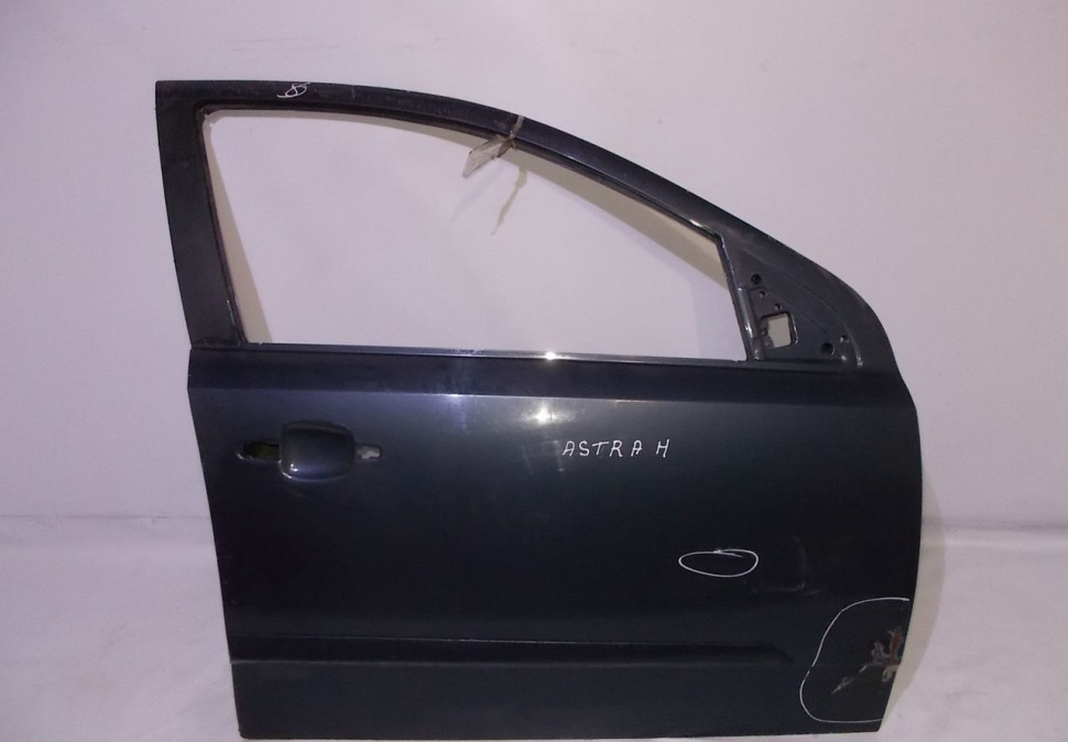 Дверь передняя правая бу Opel Astra H5 (скл-3) OEM 0124086