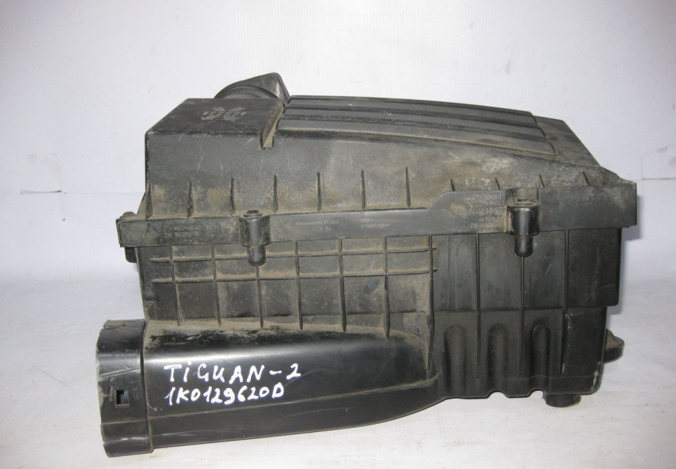 Корпус воздушного фильтра Volkswagen Tiguan 2 oem 1k0129620d (скл-3)