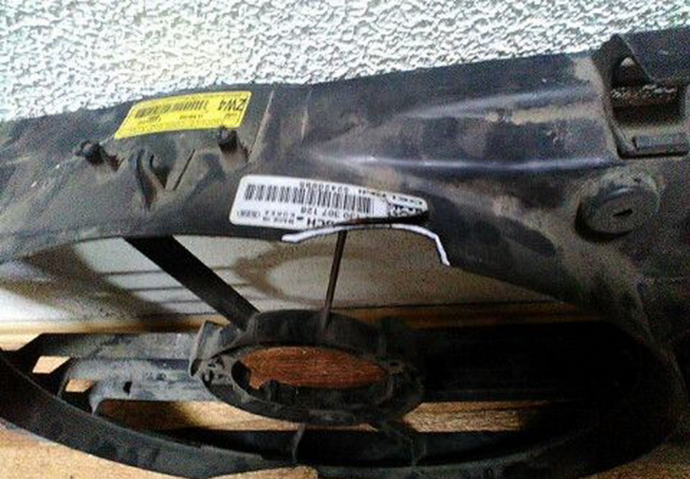 Диффузор Chevrolet Cruze трещины oem 013030712p