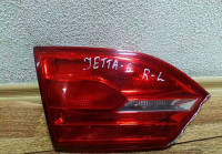 Фонарь левый внутренний Volkswagen Jetta 6 скол на стекле