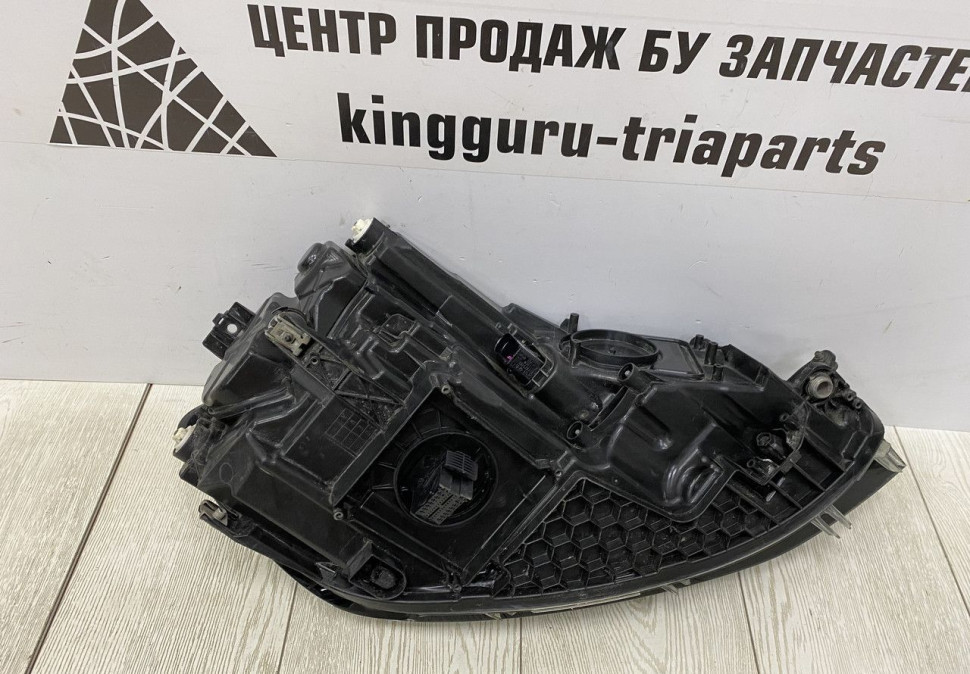 Фара левая Volkswagen Golf 7 LED рестайлинг 2017 OEM 5G1941035