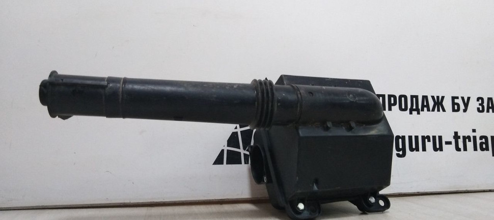 Корпус воздушного фильтра Chevrolet Niva oem 21231109010 (скл-3) Корпус воздушного фильтра Chevrolet Niva oem 21231109010 (скл-3)