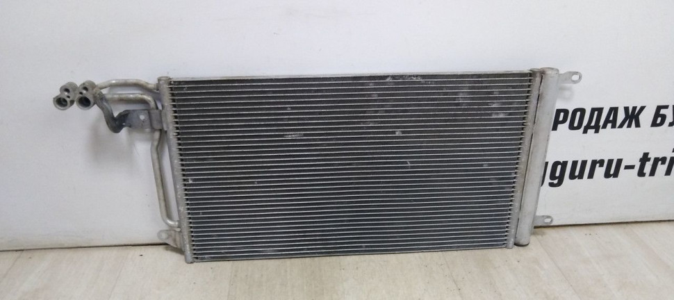 Радиатор кондиционера Volkswagen Polo 5 oem 6c0816411b Радиатор кондиционера Volkswagen Polo 5 oem 6c0816411b