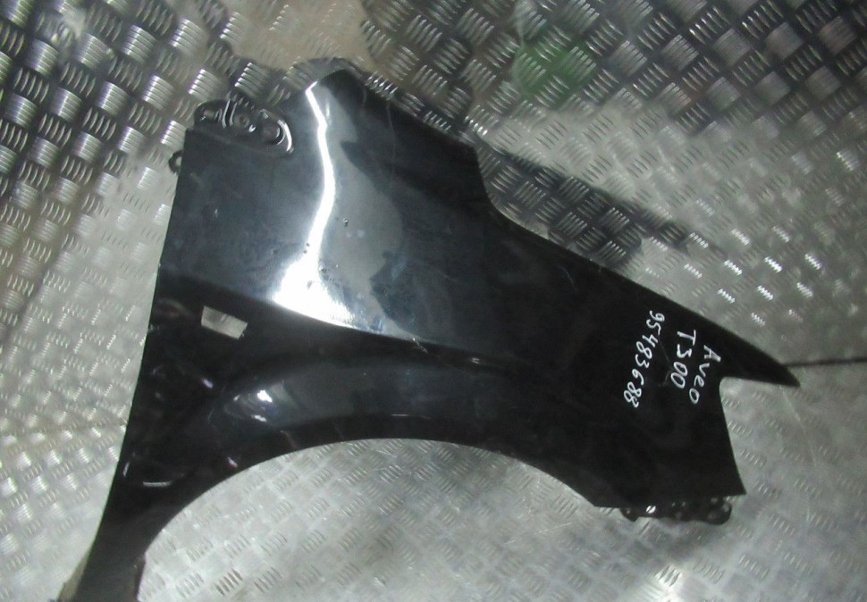 Крыло переднее правое Chevrolet Aveo T300 oem 95024532 (мал.дефекты) Крыло переднее правое Chevrolet Aveo T300 oem 95024532 (мал.дефекты)