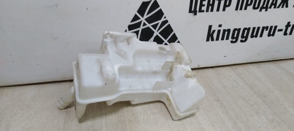 Бачок омывателя Volkswagen Jetta 6 oem 5c6955453 Бачок омывателя Volkswagen Jetta 6 oem 5c6955453