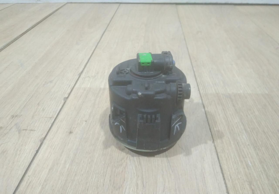 Противотуманная фара бу Renault Logan OEM 8200074008