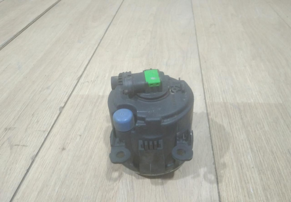 Противотуманная фара бу Renault Logan OEM 8200074008
