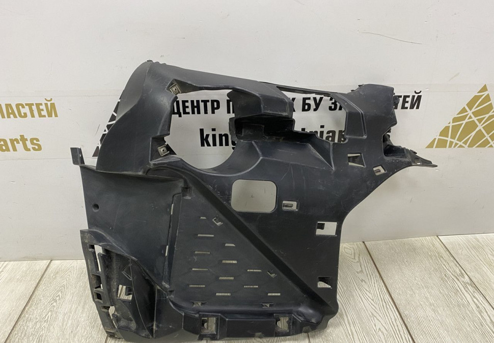 Кронштейн противотуманной фары правый BMW X2 F39 M-Pack OEM 51118069092