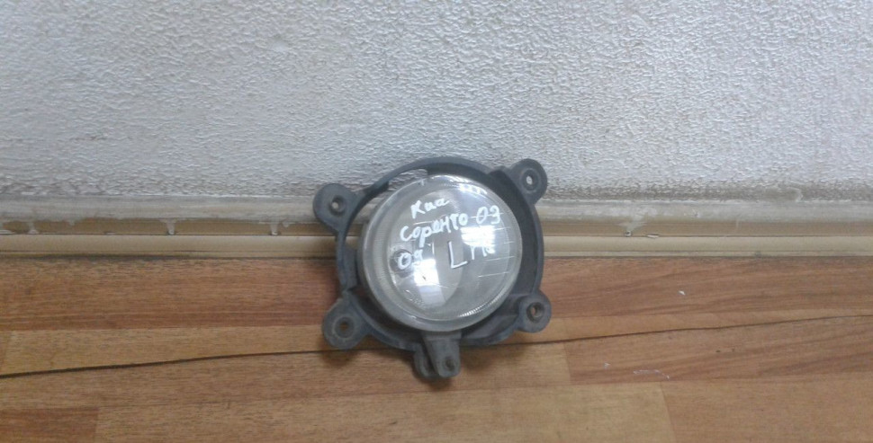 Фара птф левая Kia Sorento 1 oem 922013E500