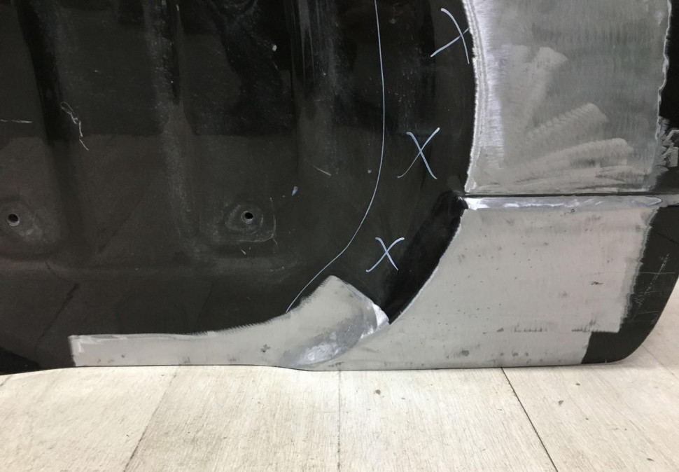 Крышка багажника Suzuki Grand Vitara OEM 6910065650 Крышка багажника Suzuki Grand Vitara OEM 6910065650