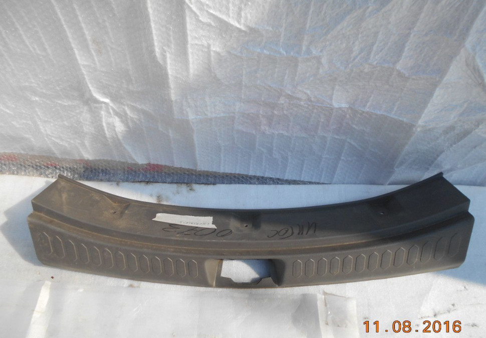 Обивка зад панели Kia Sportage 3 (Скл-1)