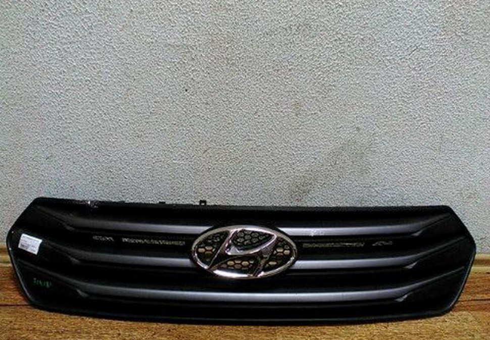 Решетка радиатора Hyundai Creta oem 86351m0000