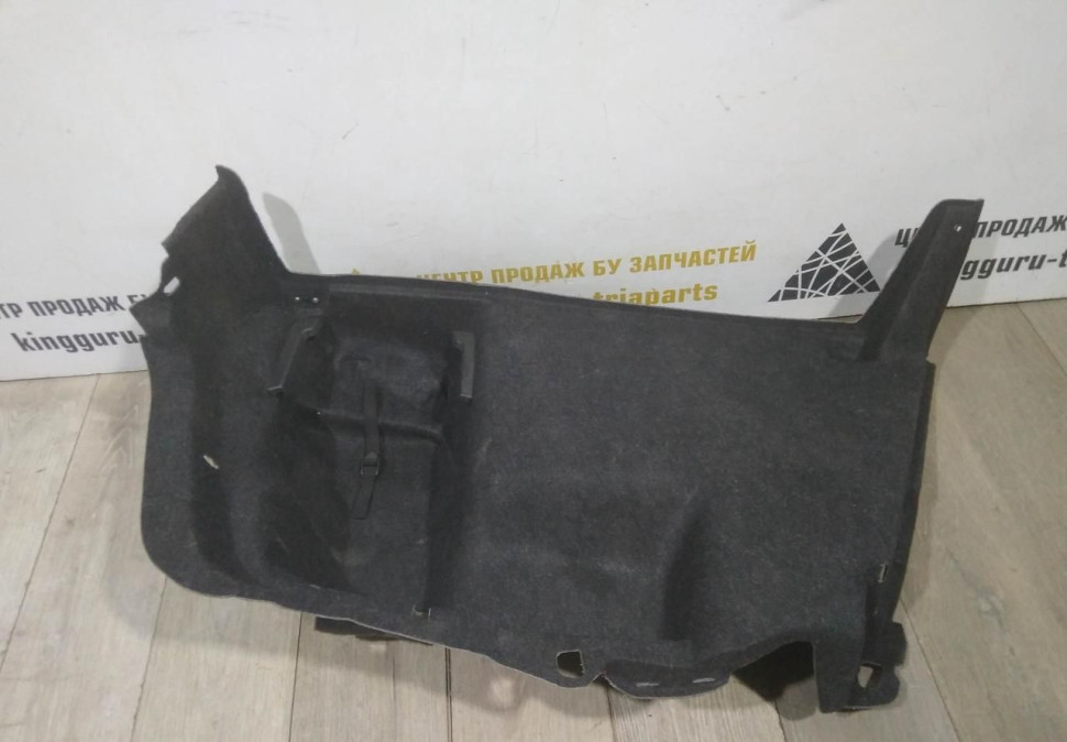 Обивка багажника правая бу Skoda Rapid OEM 5JA867428C