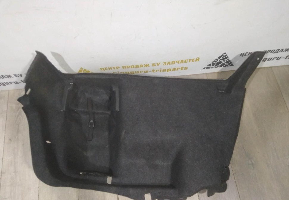 Обивка багажника правая бу Skoda Rapid OEM 5JA867428C Обивка багажника правая бу Skoda Rapid OEM 5JA867428C
