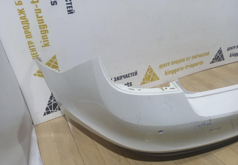 Бампер задний бу Skoda Rapid OEM 60U807421B