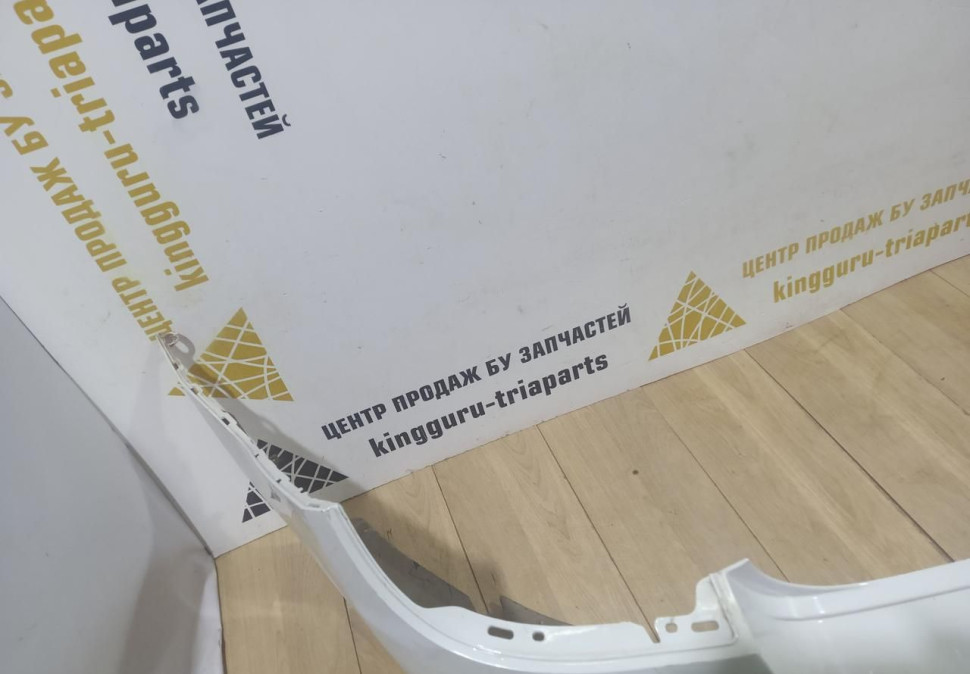 Бампер задний бу Skoda Rapid OEM 60U807421B