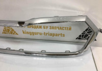 Молдинг решетки радиатора Skoda Octavia A8 OEM 5E3853761