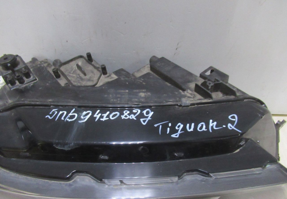 Фара правая LED Volkswagen Tiguan 2 oem 5NB941082D Фара правая LED Volkswagen Tiguan 2 oem 5NB941082D