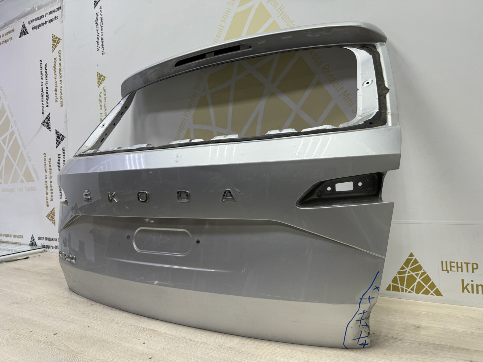 Крышка багажника Skoda Karoq OEM 57A827159 Крышка багажника Skoda Karoq OEM 57A827159