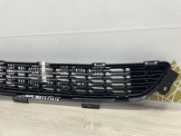 Решетка в бампер Kia Sorento 12- Oem 865622P500