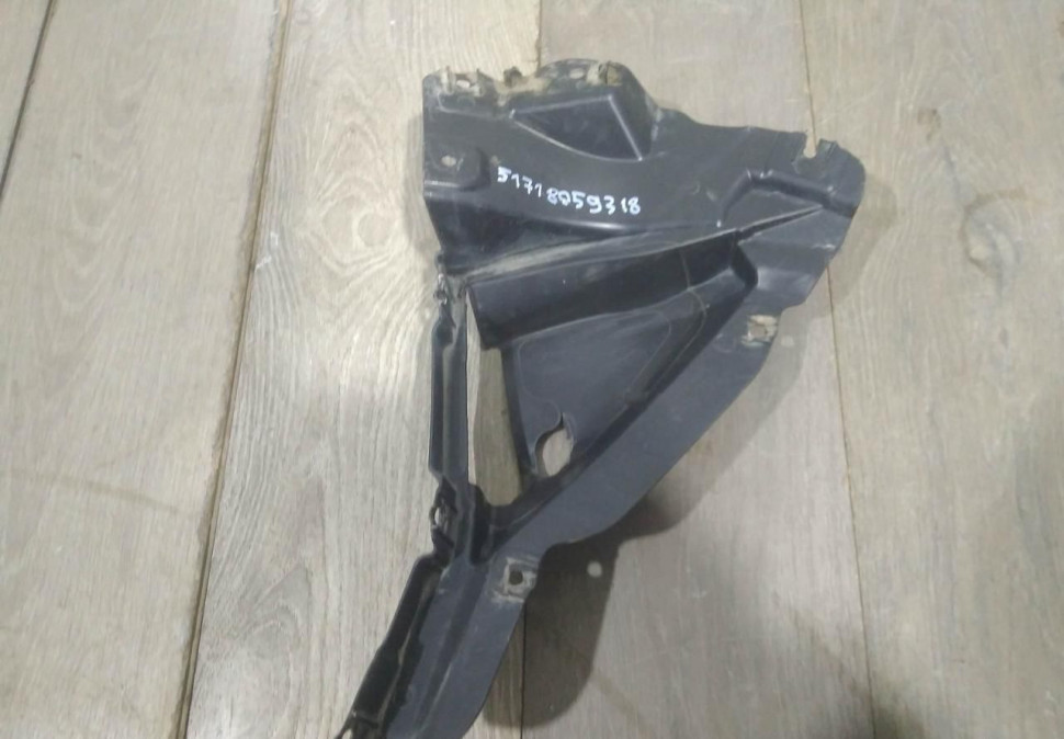 Защита переднего бампера правая бу BMW X6 F16 M-Pack OEM 51718059318