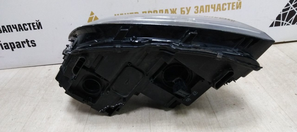Фара правая LED Volkswagen Tiguan 2 дорест 17-20 oem 5NB941036D Фара правая LED Volkswagen Tiguan 2 дорест 17-20 oem 5NB941036D