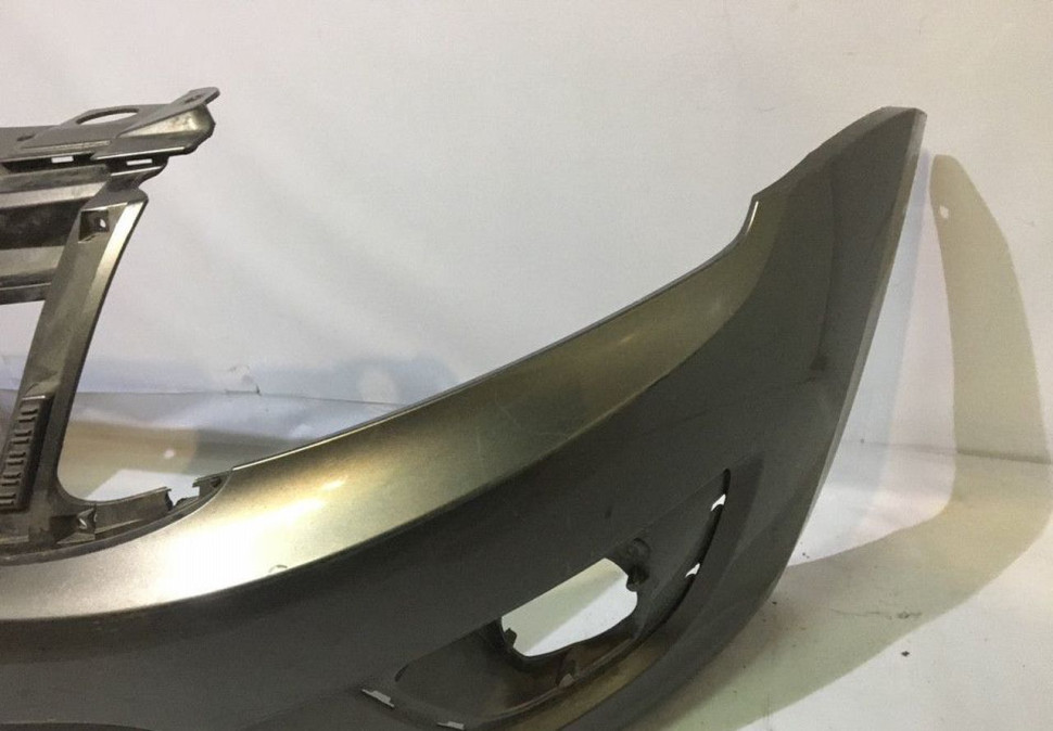 Бампер передний Lada Granta oem 21910280301501 (трещины) (скл-3) Бампер передний Lada Granta oem 21910280301501 (трещины) (скл-3)