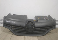 Решетка радиатора бу Renault Logan 2 OEM 623105727R