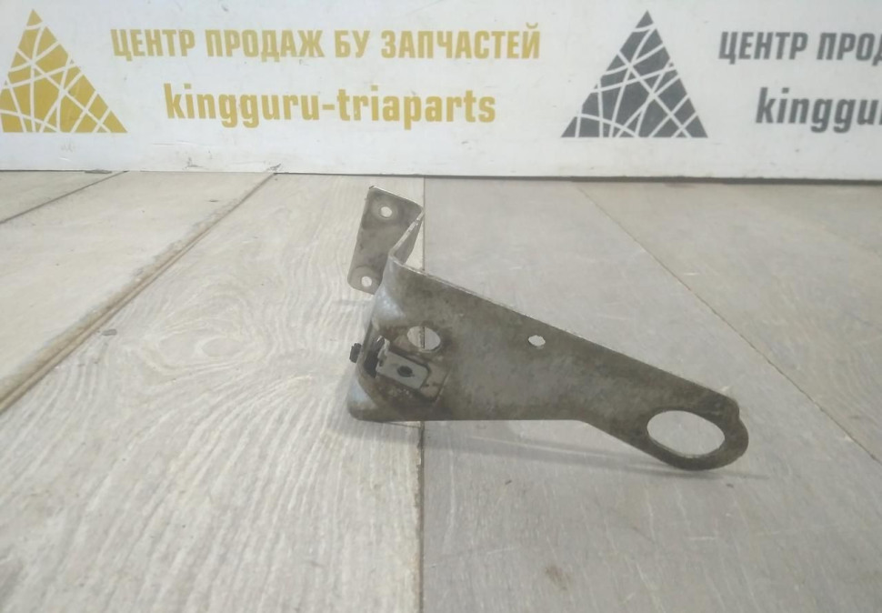 Кронштейн передней панели левый BMW X6 E71 OEM 51717188835 Кронштейн передней панели левый BMW X6 E71 OEM 51717188835