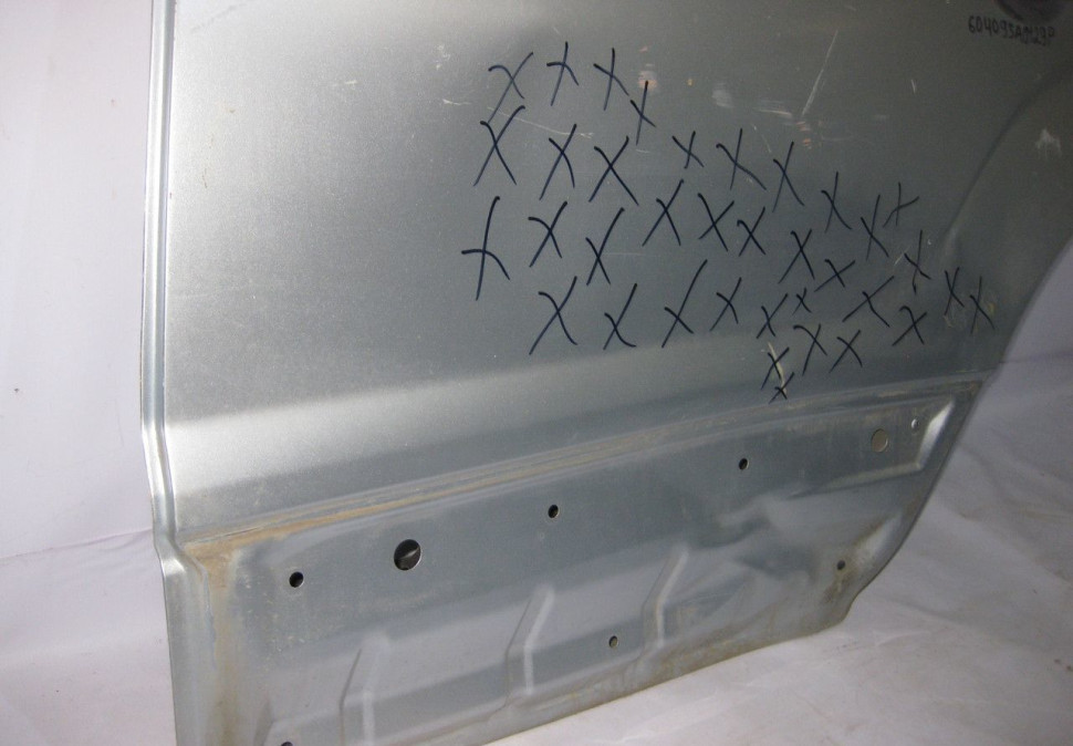 Дверь задняя левая Subaru Forester S11 oem 60409sa0129p (вмятина) (скл-3)