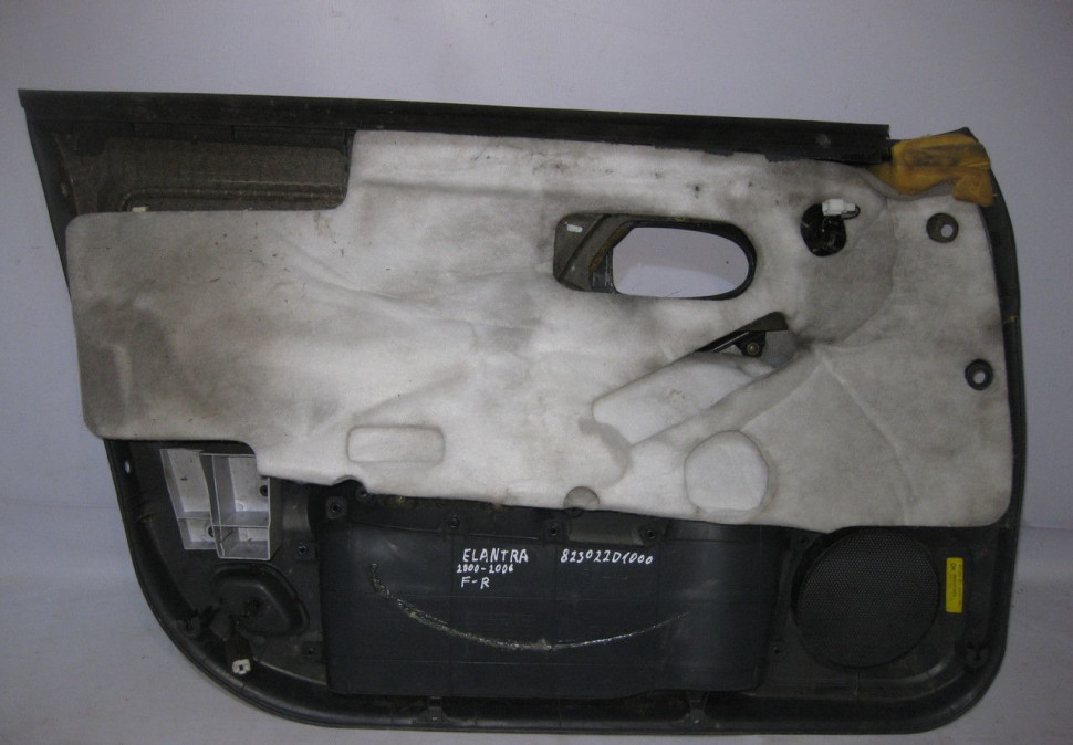 Обивка двери передняя правая Hyundai Elantra XD oem 823802d010 (скл-3) Обивка двери передняя правая Hyundai Elantra XD oem 823802d010 (скл-3)
