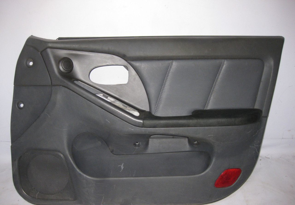 Обивка двери передняя правая Hyundai Elantra XD oem 823802d010 (скл-3)