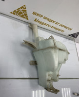 Бачок омывателя Hyundai Solaris 1 2010 OEM 986104L000 986104L100