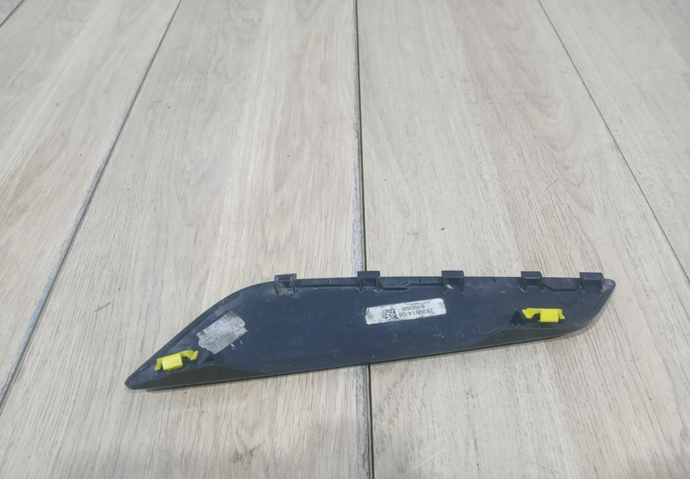 Накладка крыла передняя правая бу BMW 5 G30 OEM 51747439014 Накладка крыла передняя правая бу BMW 5 G30 OEM 51747439014
