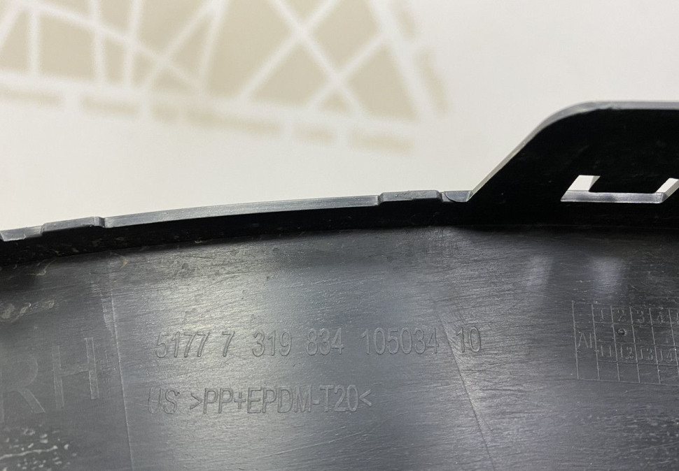 Молдинг крыла задний правый BMW X6 F16 OEM 51777319834 Молдинг крыла задний правый BMW X6 F16 OEM 51777319834