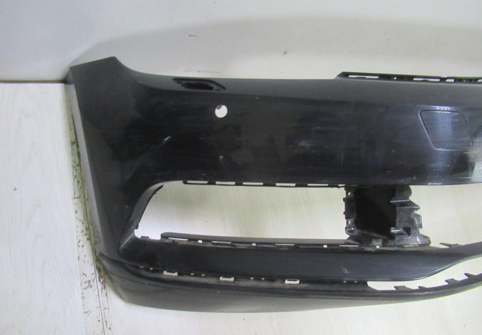 Бампер передний Volkswagen Passat B8 Oem 3G0807221 (небольшая трещина) (скл-3)