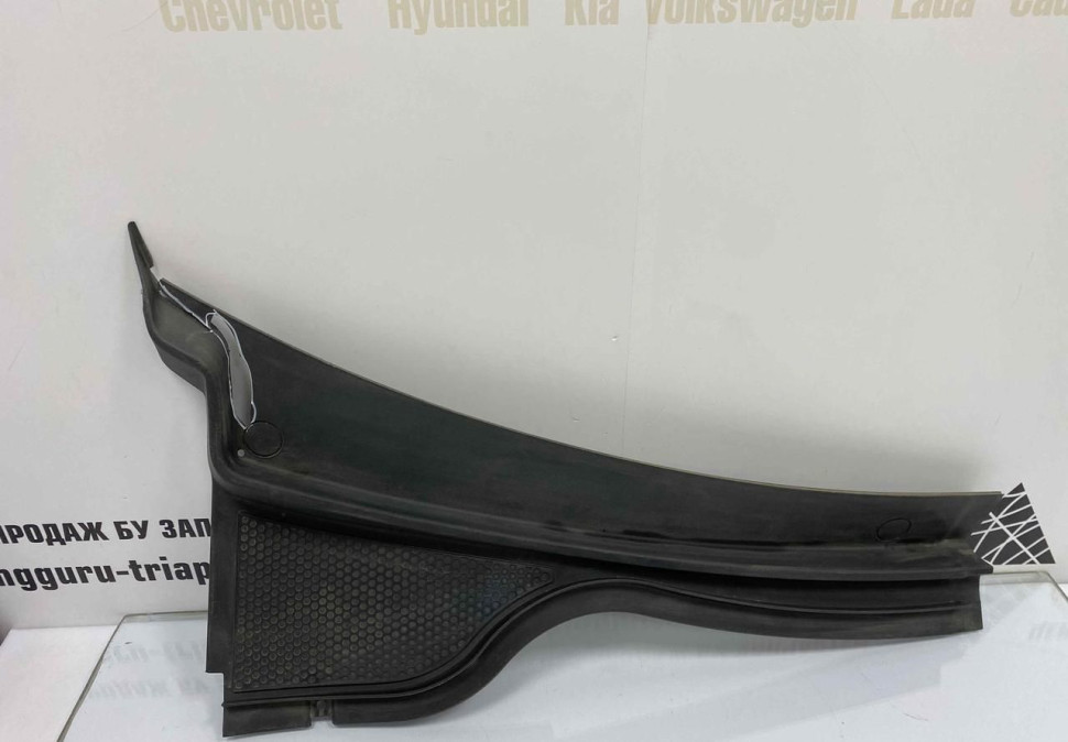 Жабо правое Volkswagen Tiguan 1 2007-2016 Oem 5N1819404A