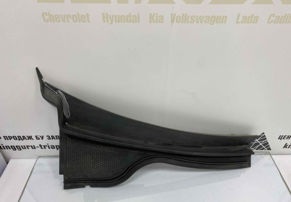 Жабо правое Volkswagen Tiguan 1 2007-2016 Oem 5N1819404A Жабо правое Volkswagen Tiguan 1 2007-2016 Oem 5N1819404A