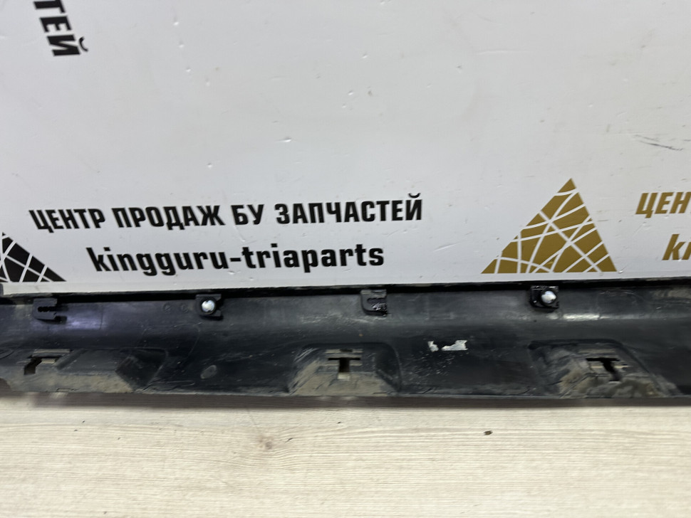 Порог правый бу Renault Sandero Stepway 2 OEM 764266165R Порог правый бу Renault Sandero Stepway 2 OEM 764266165R