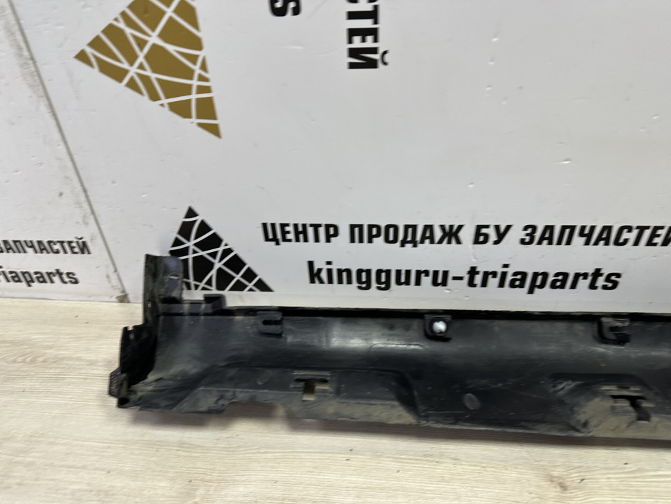 Порог правый бу Renault Sandero Stepway 2 OEM 764266165R Порог правый бу Renault Sandero Stepway 2 OEM 764266165R