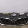 Решетка радиатора бу Skoda Rapid OEM 5JA853668