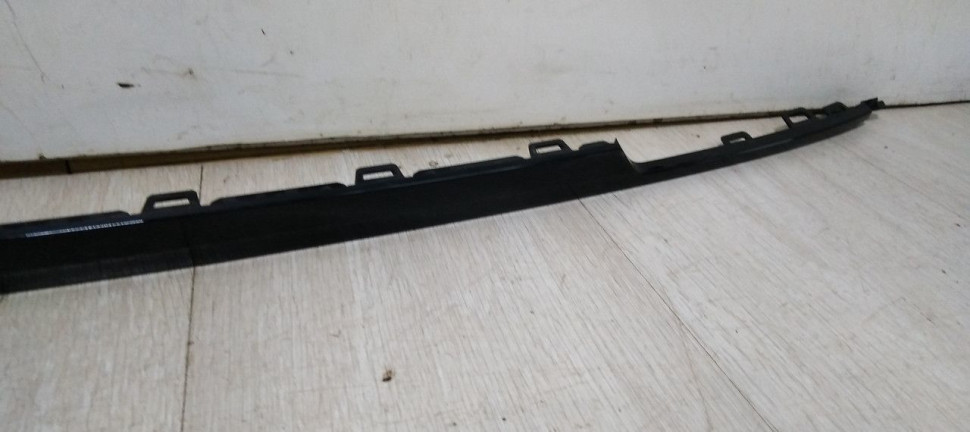 Накладка заднего бампера Volkswagen Tiguan 2 (16-20) oem 5na853835