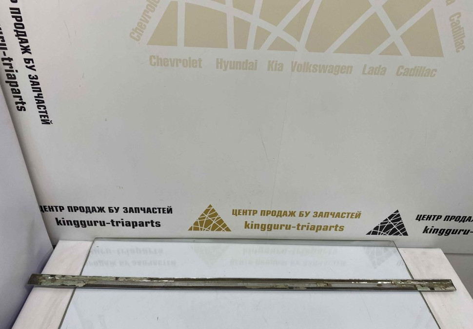 Молдинг сдвижной левой двери Volkswagen Multivan T6 2015 OEM 7E0853101C