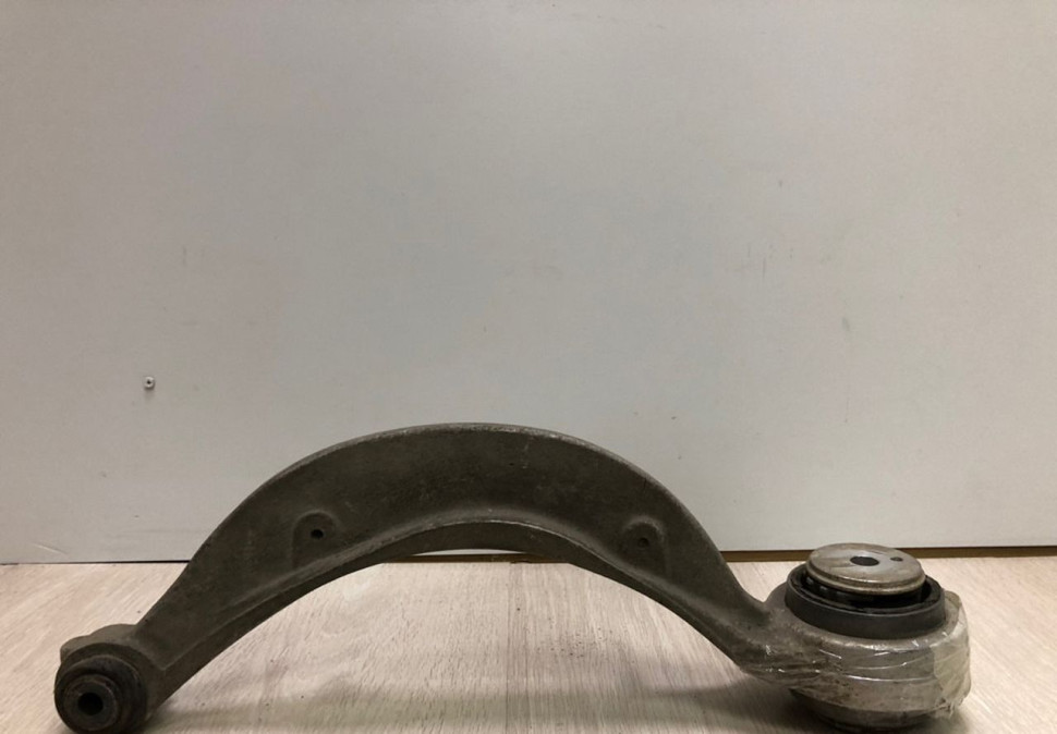 Рычаг передний нижний Jaguar Xf (15>) oem gx73c256 Рычаг передний нижний Jaguar Xf (15>) oem gx73c256