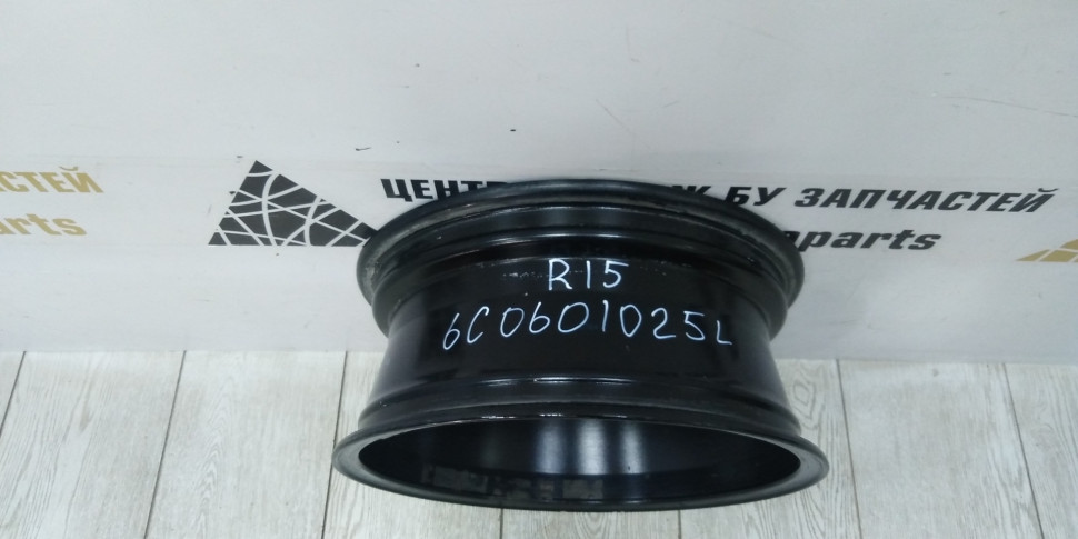 Диск литой R17 Volkswagen Polo 5 OEM 6C0601025L