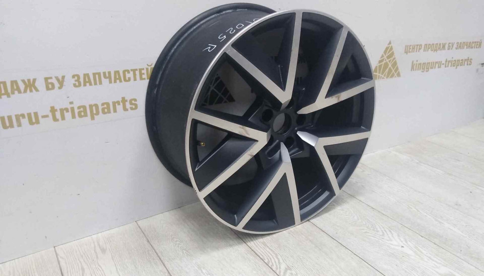 Диск литой R20 Volkswagen Touareg 3 OEM 760601025R Диск литой R20 Volkswagen Touareg 3 OEM 760601025R